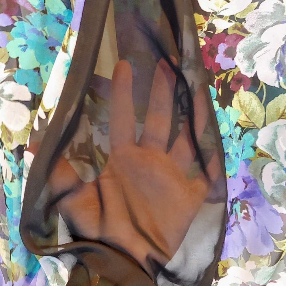 Band of Gypsies | Floral Button-Down Tank | M - Picture 4 of 7